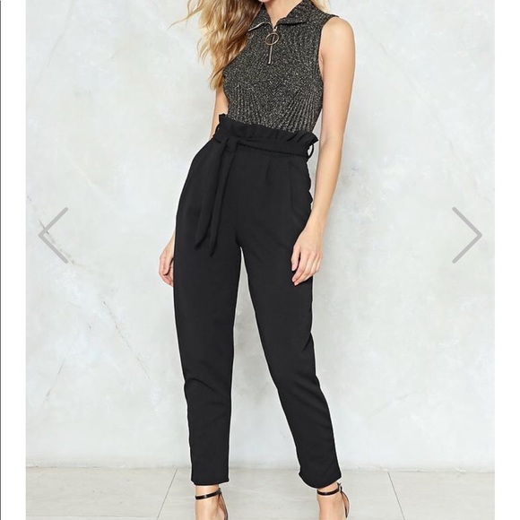 black paperbag pants outfit